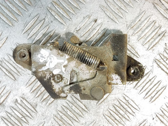 Замок капота Vaz 2112 