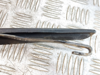 Поводок стеклоочистителя передний правый Vaz 2112 