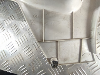 Обшивка стойки правая Vaz Granta  