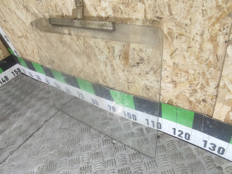 Стекло двери задней правой Vaz 2107 