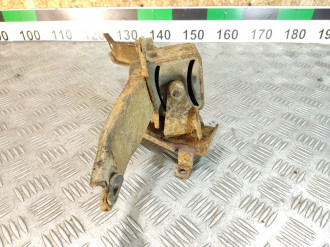 Кронштейн кпп Vaz Niva 