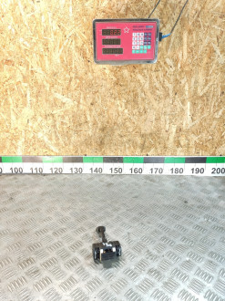 Ограничитель двери передний Vaz Granta  