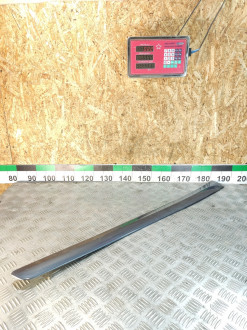 Молдинг двери передней левой Vaz Granta  