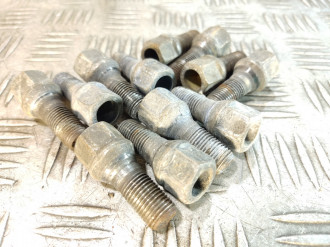 Болт Гайка колесные Vaz Granta  