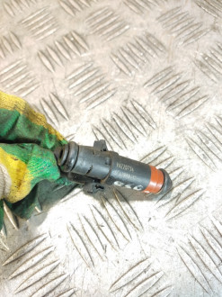 Форсунка двигателя Vaz Niva 