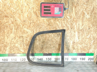 Стекло кузовное глухое заднее левое Vaz Niva 