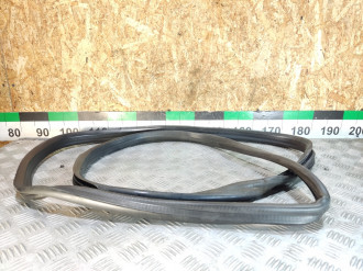 Уплотнитель двери передней правой Vaz Niva 