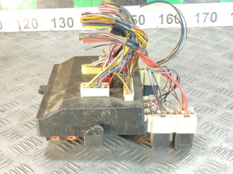 Блок предохранителей салонный Vaz Niva 