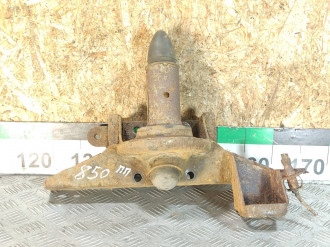 Кронштейн передней балки правый Vaz Niva 