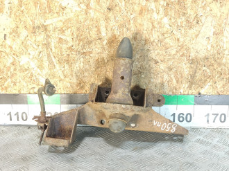 Кронштейн передней балки левый Vaz Niva 