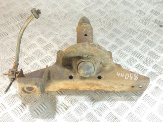 Кронштейн передней балки левый Vaz Niva 