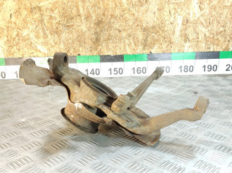 Кулак поворотный передний левый Vaz Niva 