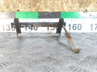 Крепление аккумулятора Vaz Niva 