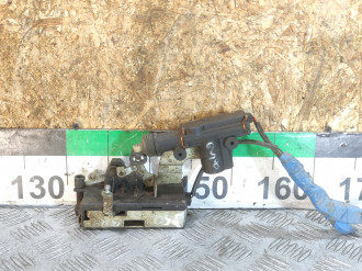 Замок двери задней правой Vaz Niva 