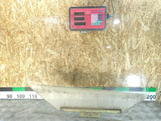 Стекло двери задней правой Vaz Niva 