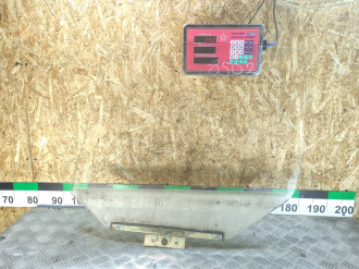 Стекло двери задней правой Vaz Niva 