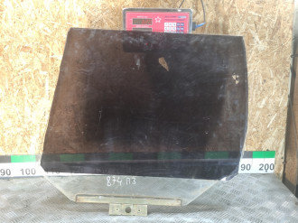 Стекло двери задней правой Vaz Niva 