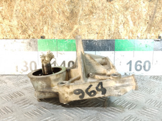 Кронштейн масляного фильтра Vaz Niva 