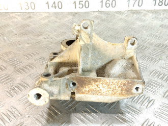 Кронштейн масляного фильтра Vaz Niva 