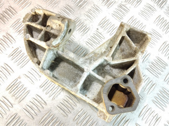 Кронштейн генератора Vaz Niva 